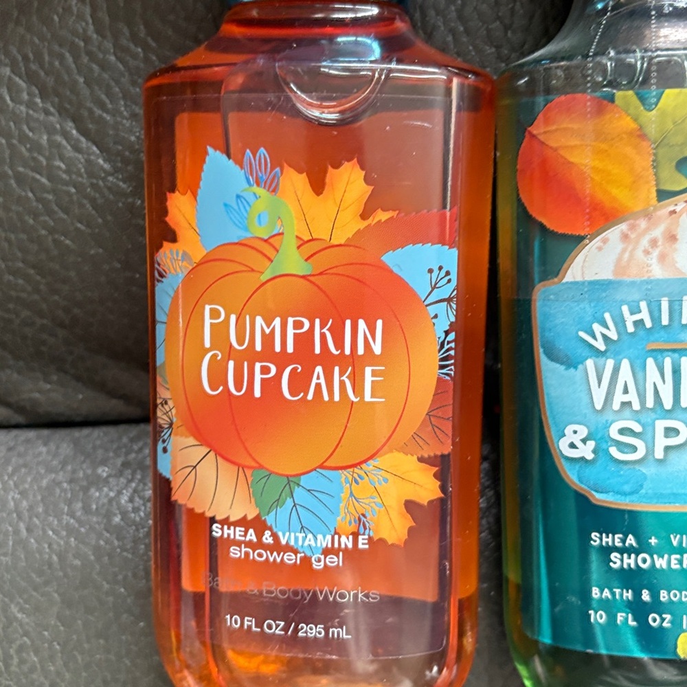 Bath and body shower gels in pumpkin cupcake and whipped vanilla spice - Picture 2 of 7